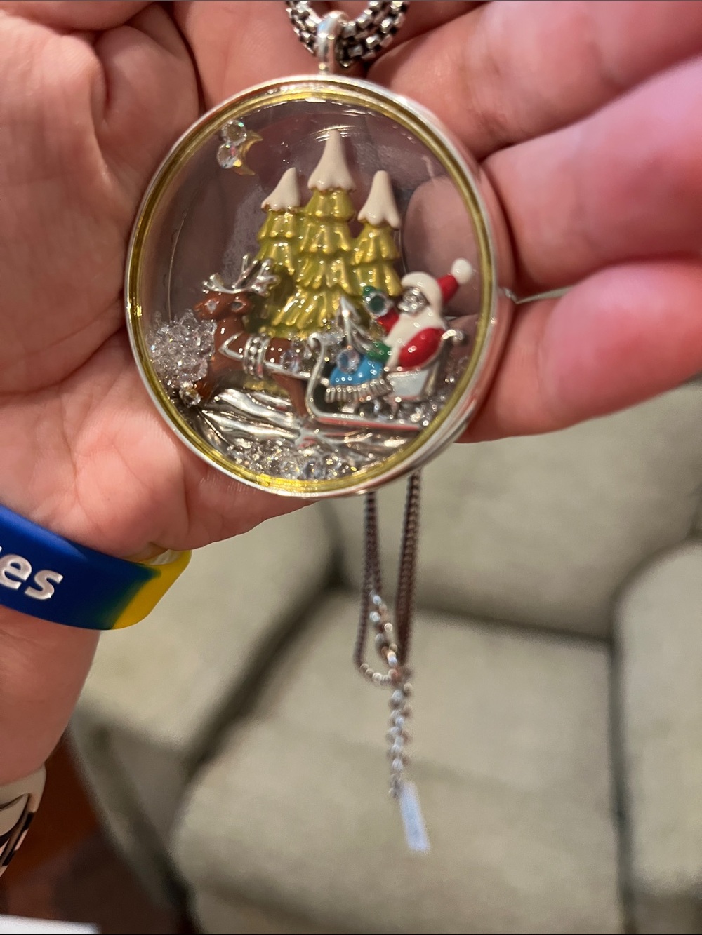 Brighton Silver Tone Holiday Scene Pendant Necklace - Picture 4 of 7
